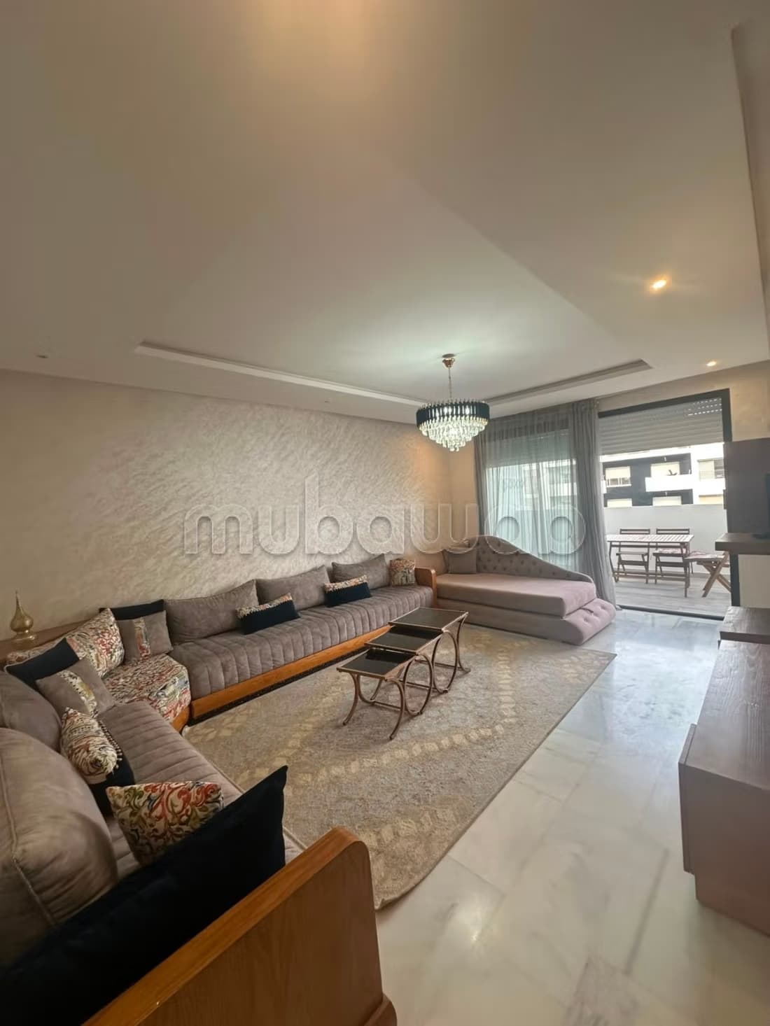 Appartement à louer à Riyad. Superficie 99 m². Bien meublé