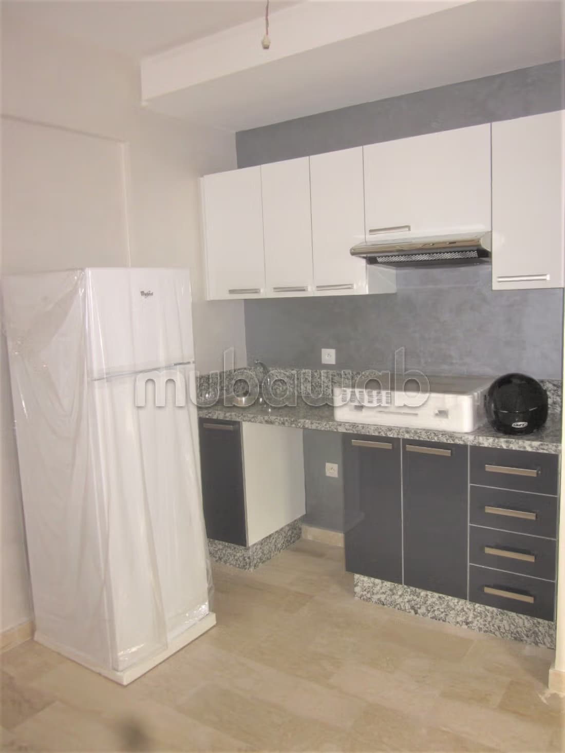 Studio vide Luxe 46m2 à Bd Abdelmoumen enface Tram