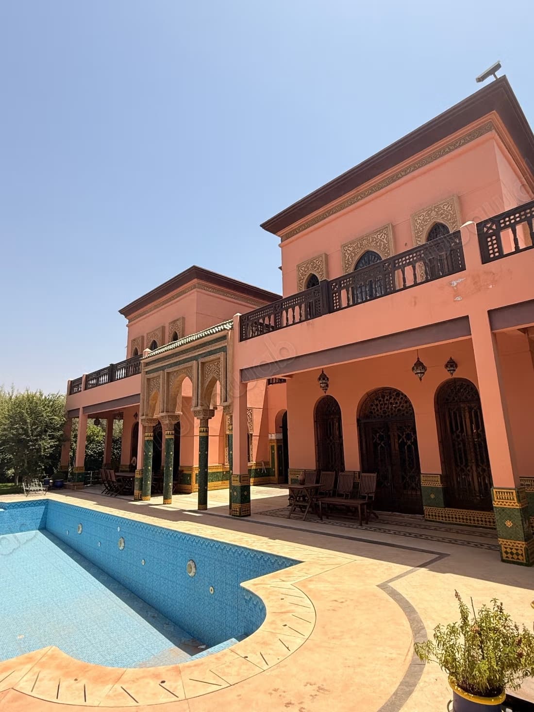 Villa de luxe à louer à Hay Targa. 3 chambres. Bien meublé