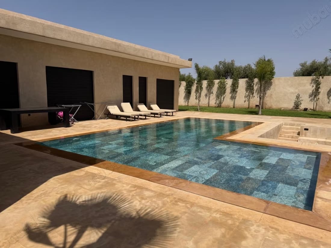Maison de luxe à louer à Route de Fez. 3 chambres. Meublé