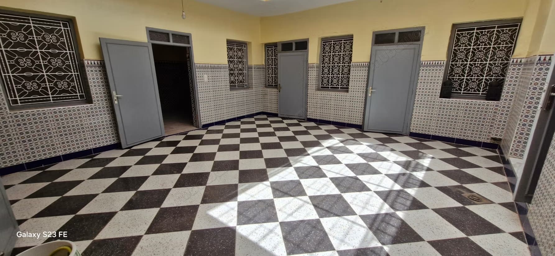 Spacieux Riad Titré de 193 m² Très Grande Terrasse
