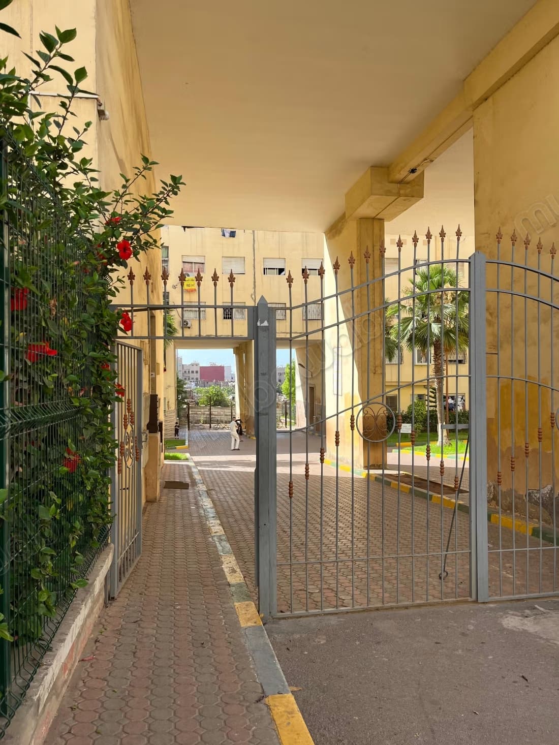 Appartement à vendre à Sidi Moumen. 3 pièces confortables...