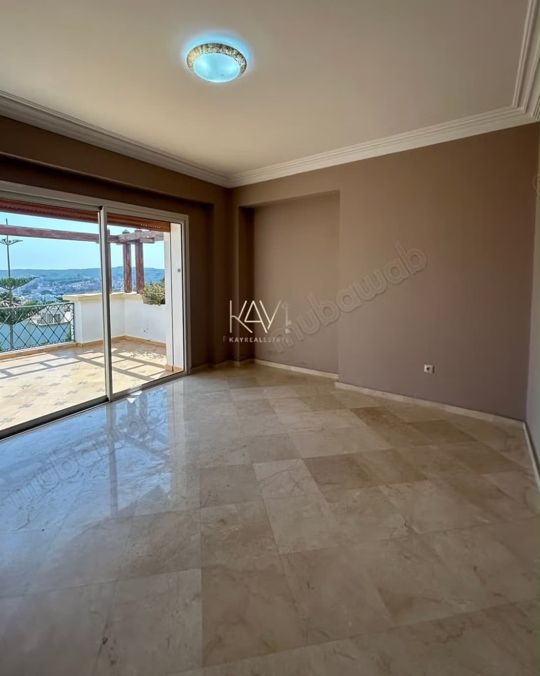 Très bel appartement en location à Jbel Kbir