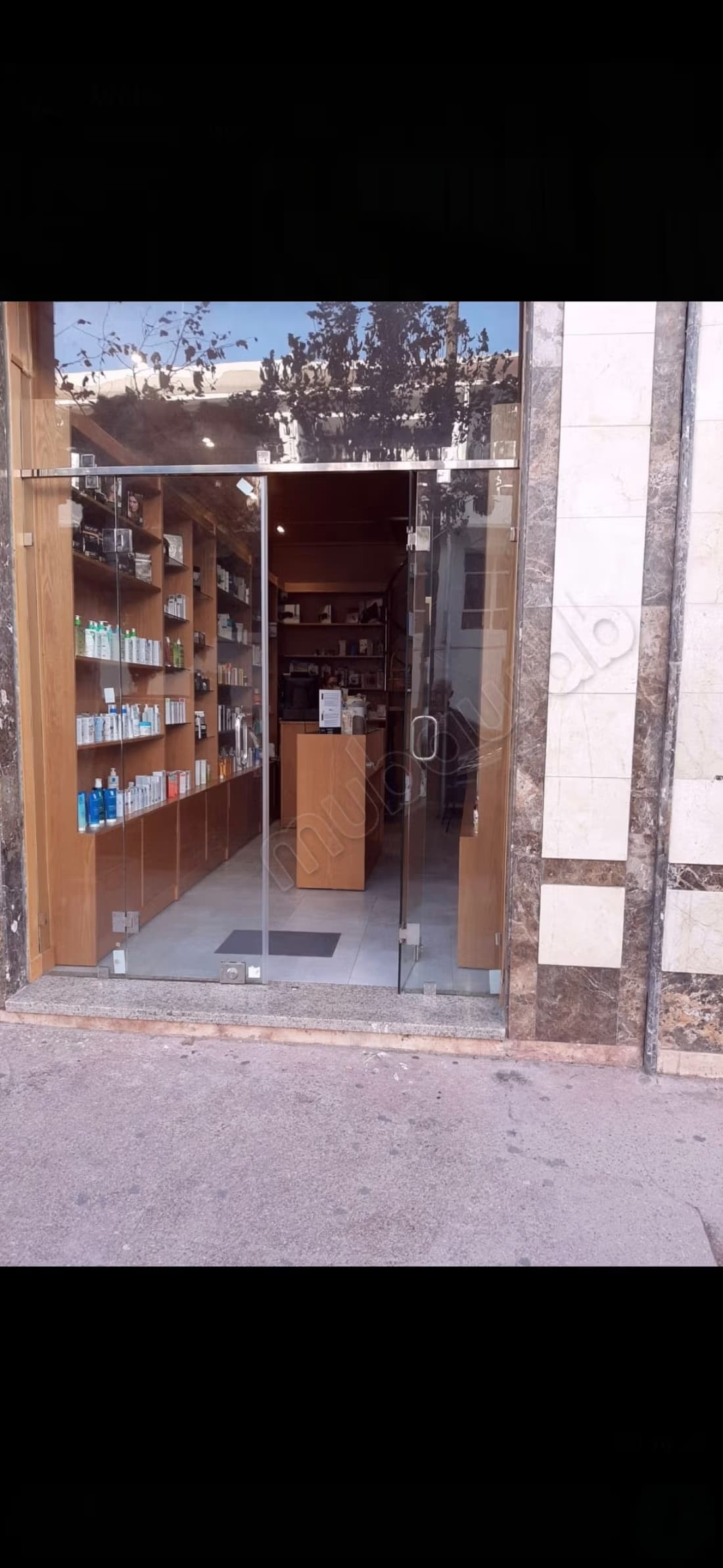 Magasin titré security bien situé
