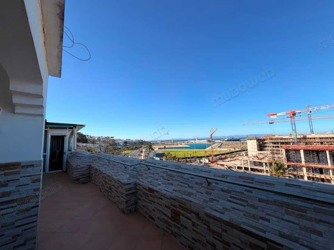 Bel appartement meublé à louer, corniche tanger