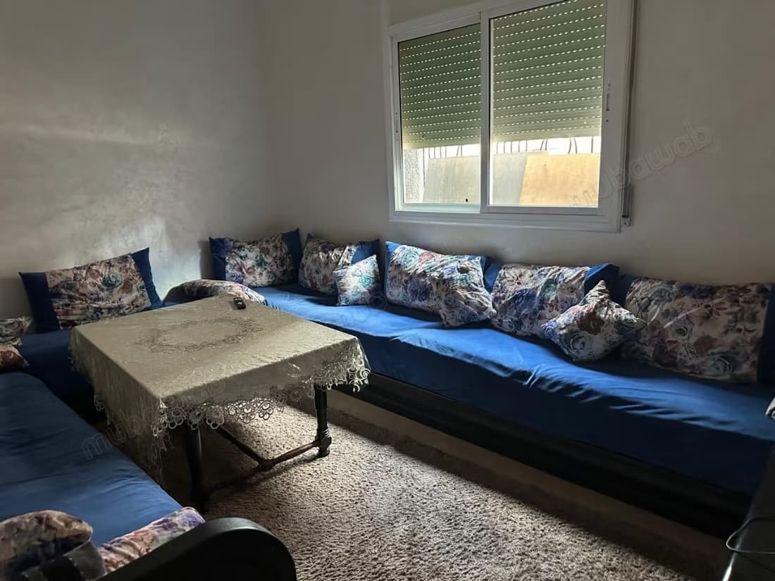 Maison à la vente à Bir Rami Ouest. 8 pièces confortables. S...