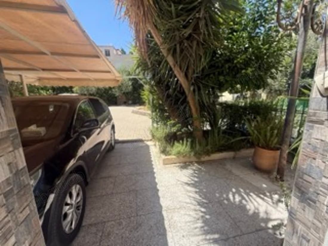 Maison spéciale à ne pas rater