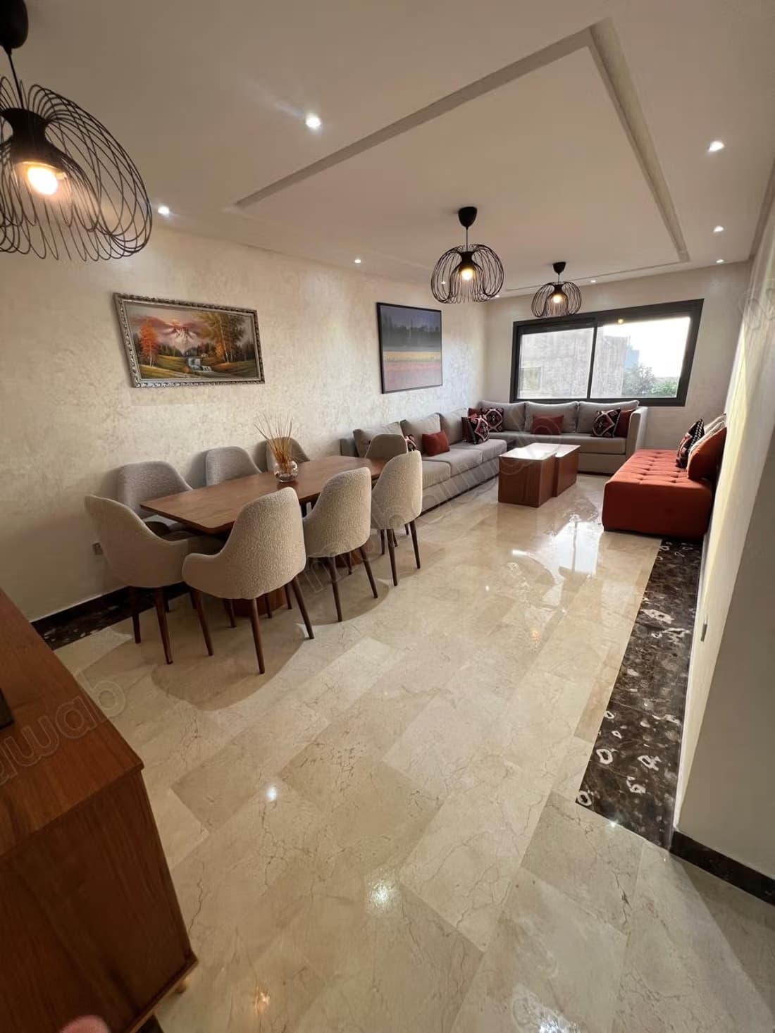 Bel appartement en location à Mannesmann. Bien meublé