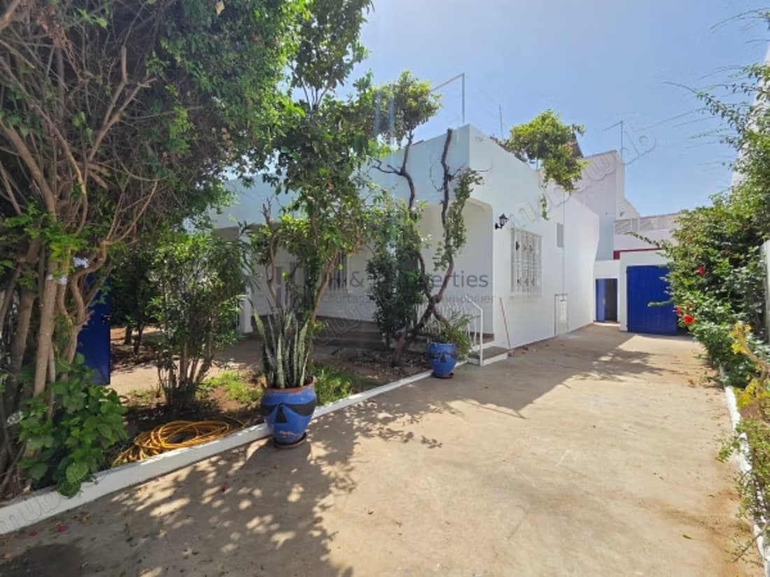 Rare petite villa de 400m² pour 180m² habitables