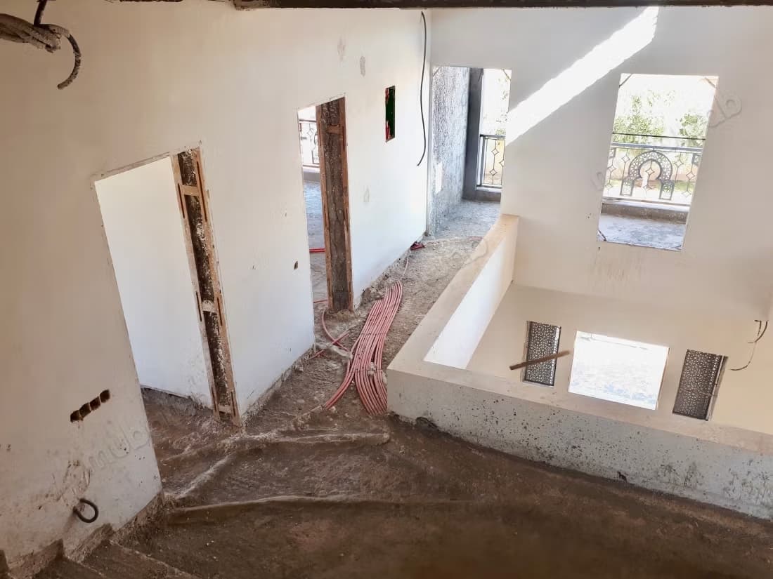 Magnifique villa 425 m² semi fini à vendre à Route Casablanc...