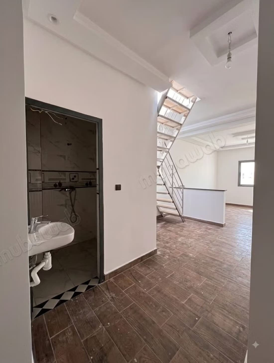 Vente appartement neuf lumineux avec grande terrasse privati...