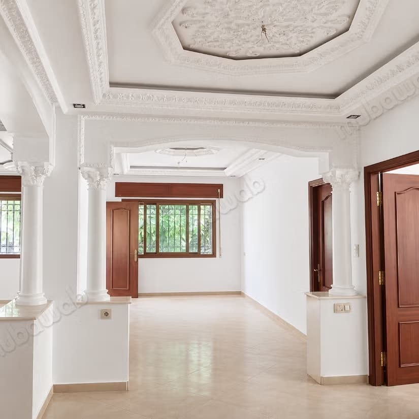 Appartement à louer mensuellement au premier étage à Tétouan