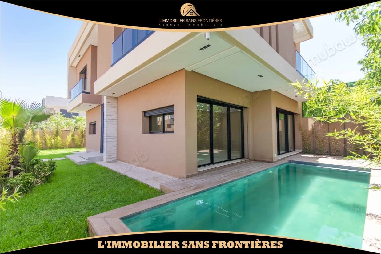 Villa vide avec piscine et jardin privé à vendre à Targa