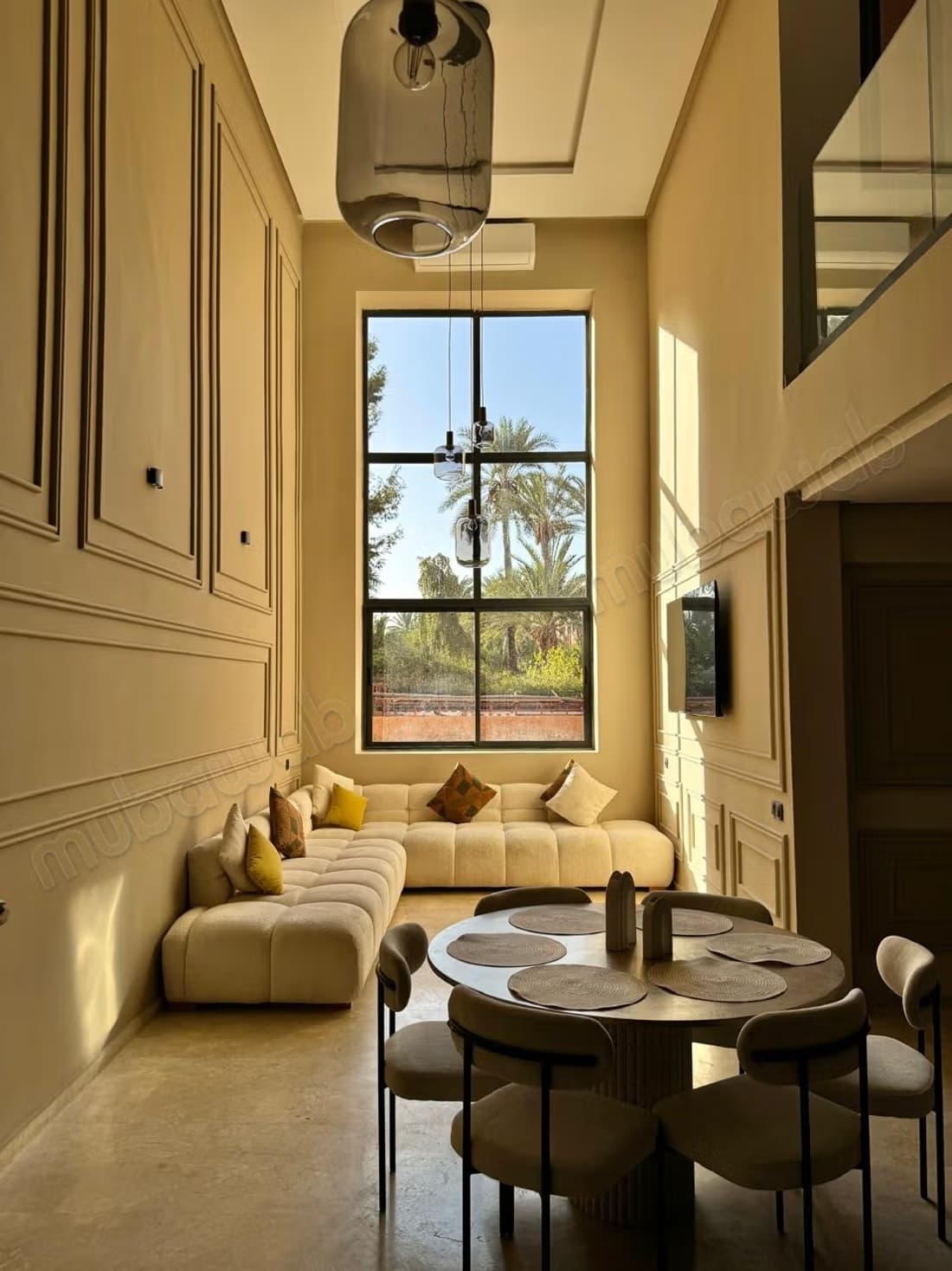 Magnifique duplex 5 chambres centre ville piscine
