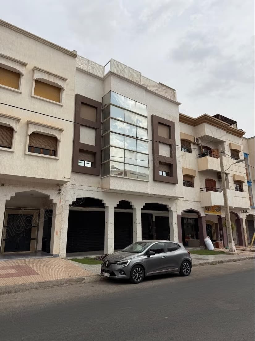 Immeuble à vendre — 300 m²