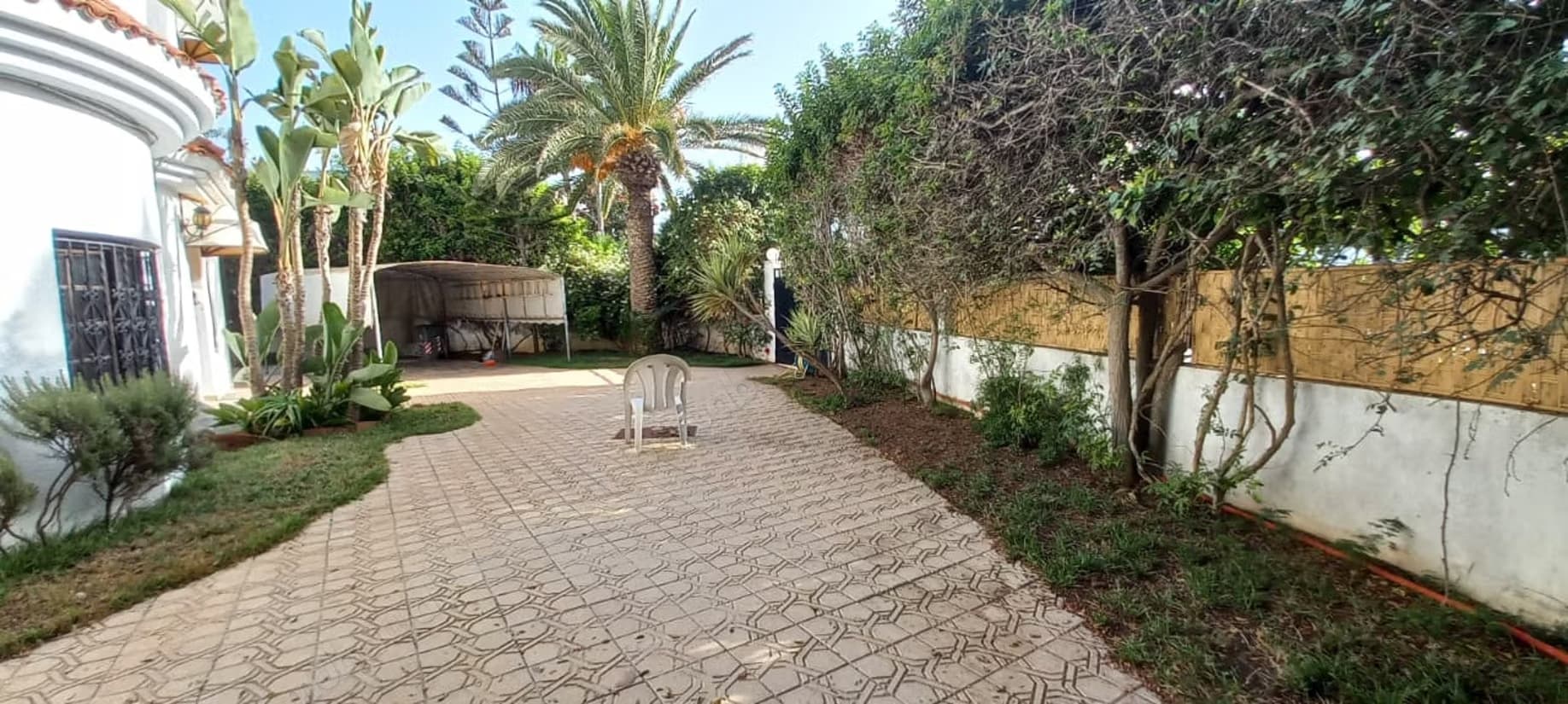Villa a la location vide a val d'anfa 27000dh