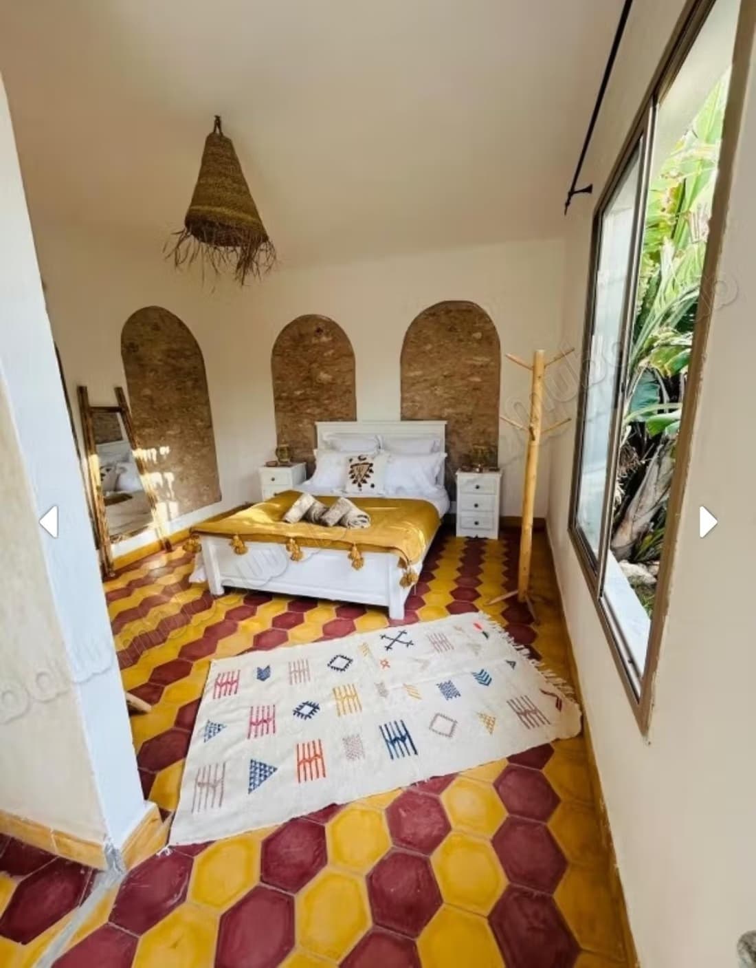 Maison de luxe à louer à Ghazoua. 4 pièces. Meublé