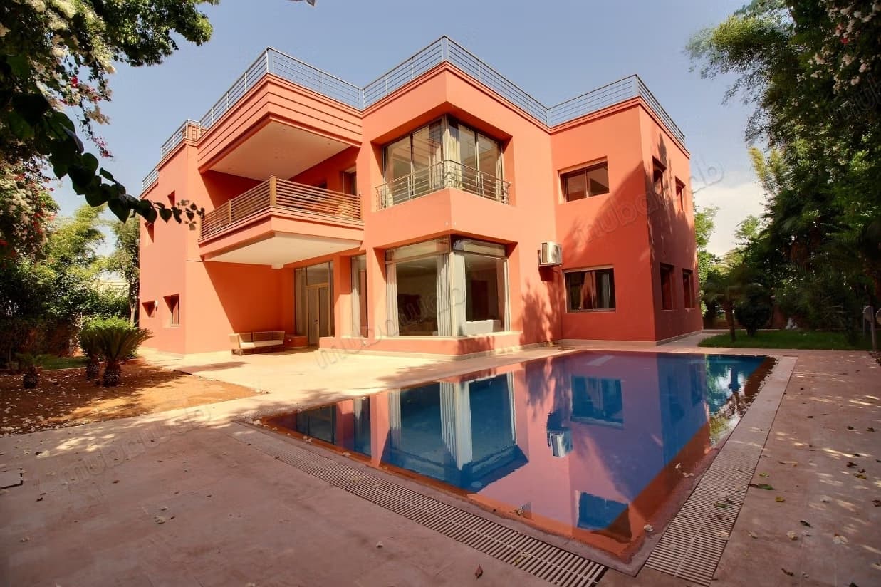 Villa Familiale – Emplacement Premium à l’Agdal