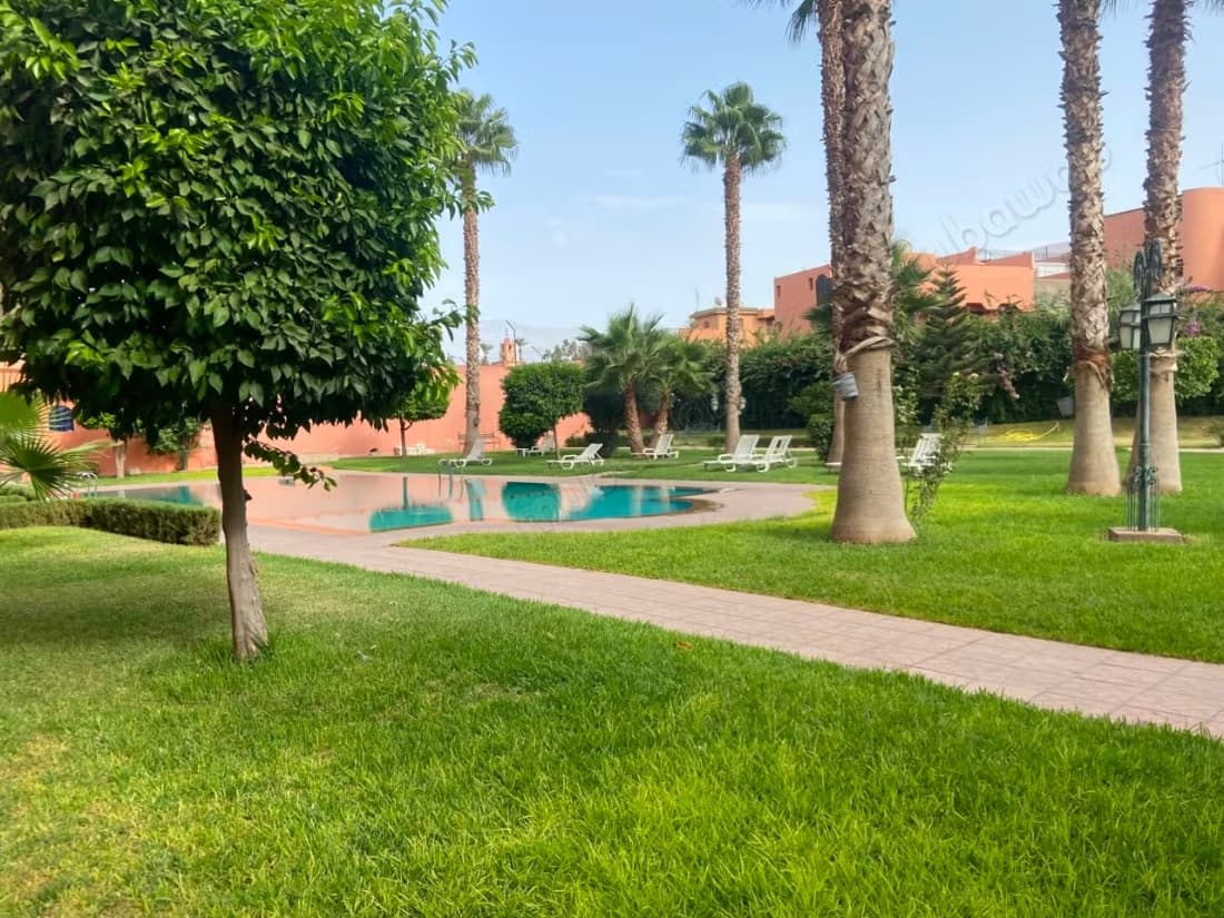 Rez de jardin à louer — sup de co, Marrakech