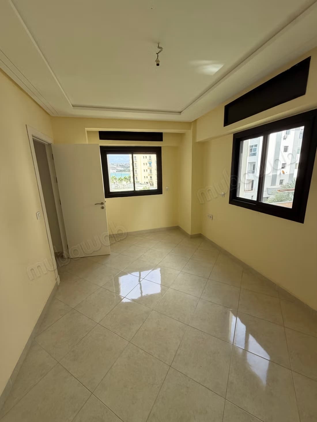 Appartement à vendre à Tanger iris Center. Surface totale 15...