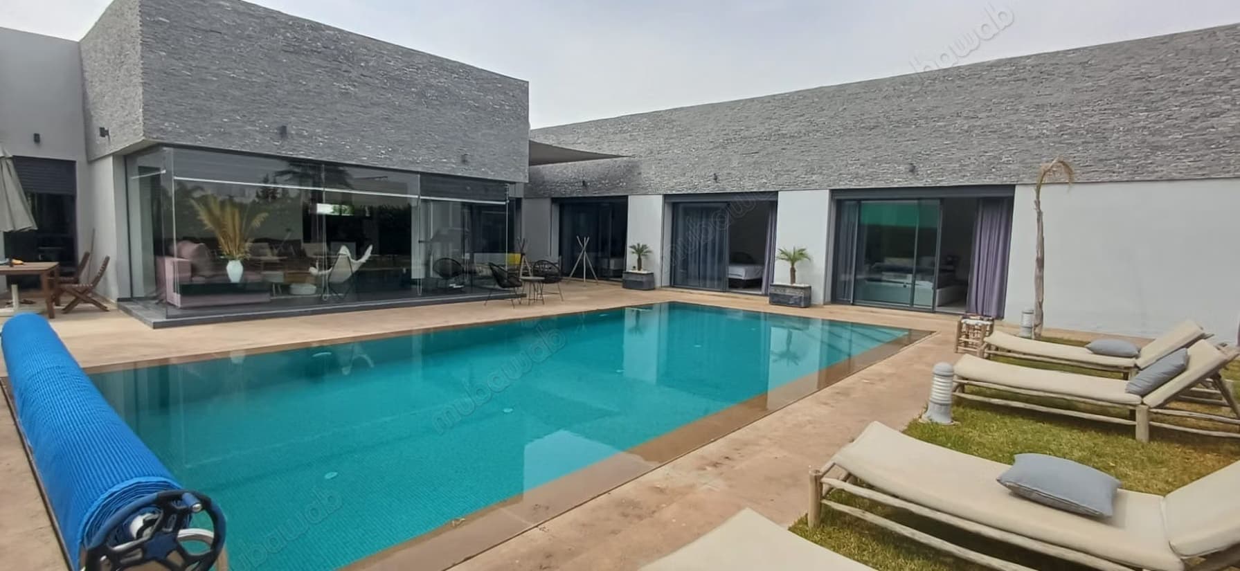 À vendre villa de luxe à 16 km de Marrakech