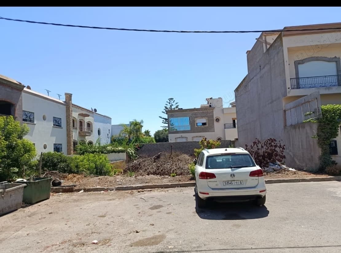 Achat de terrain à Dar Bouazza. Surface de 371 m²