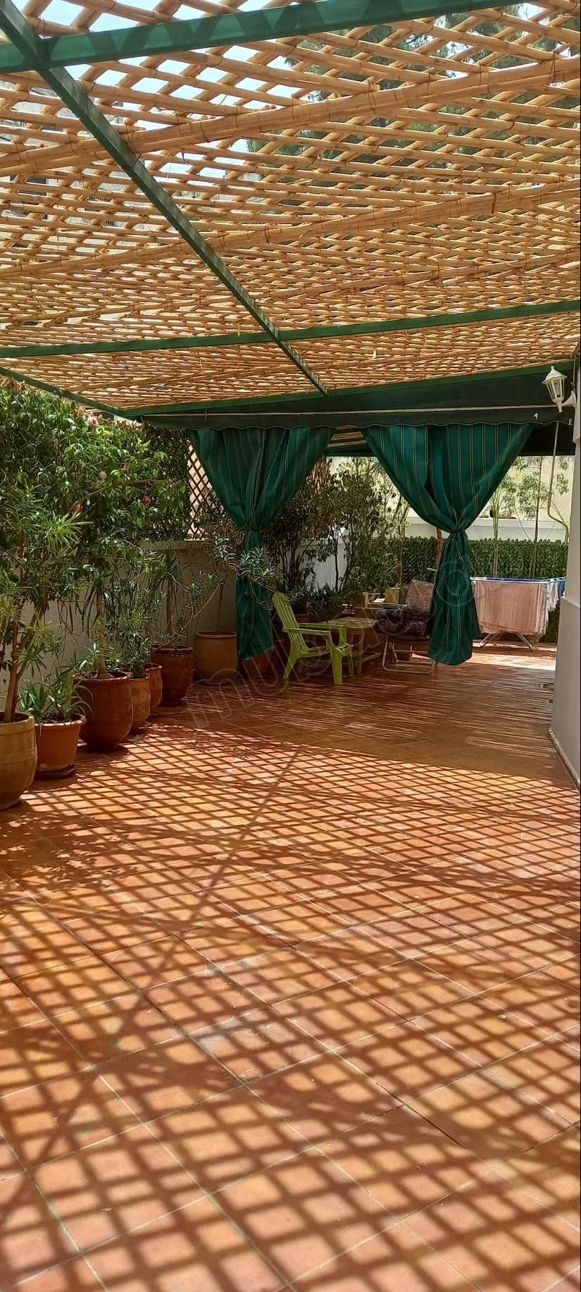 Vend appartement à Fes City Center. Surface totale 108 m². A...