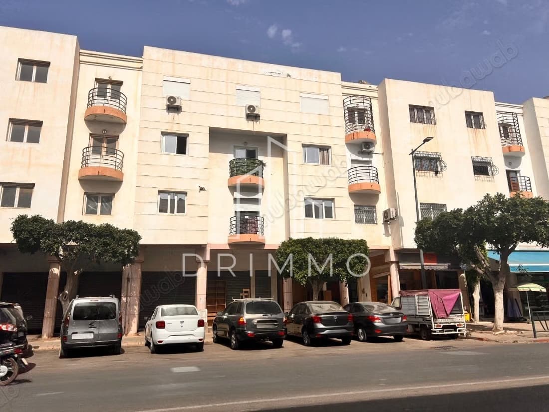 Appartement professionnel 68 m² rénové – Riad Salam