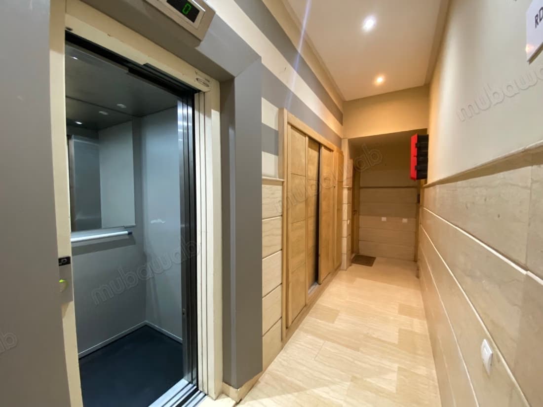 Vente d'un bel appartement à Agdal. 1 belle chambre. Avec as...