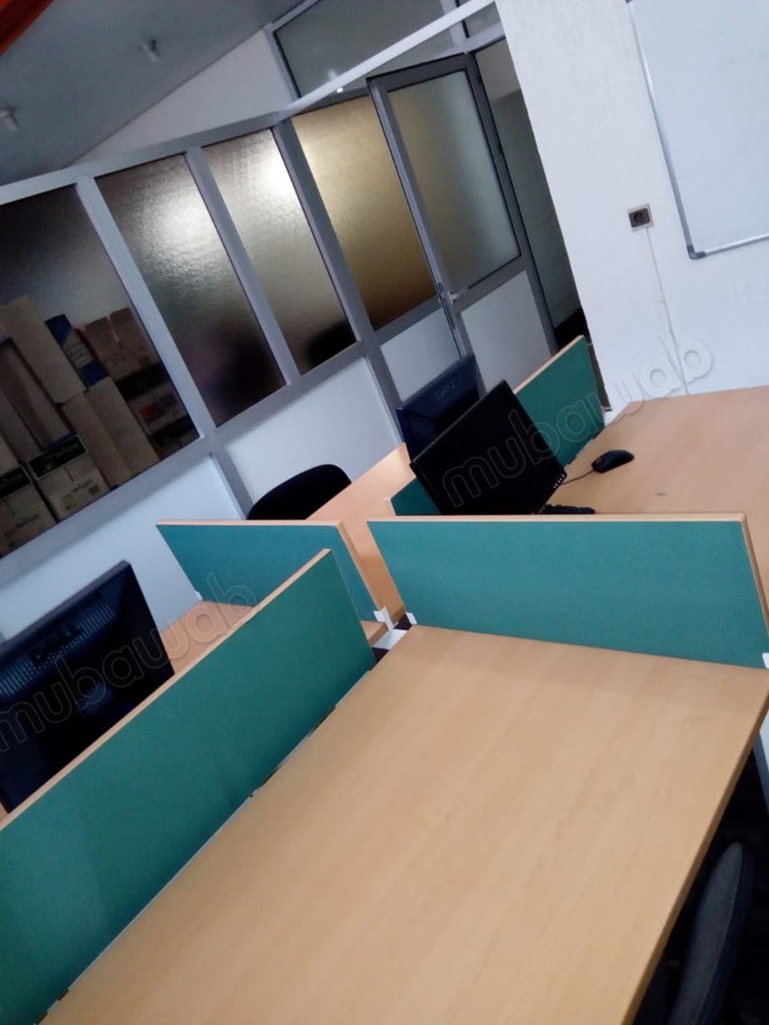 Vente pas de porte d un plateau bureau