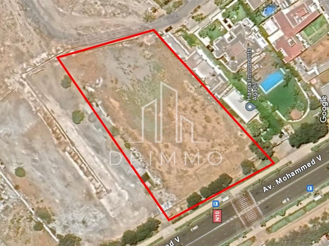 Terrain 6 700 m² Zoning villas Haut Founty