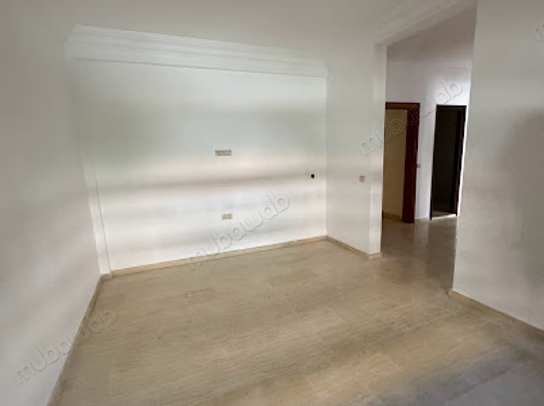 Appartement a louer à Mme Plaza a 100 m de Marjanb