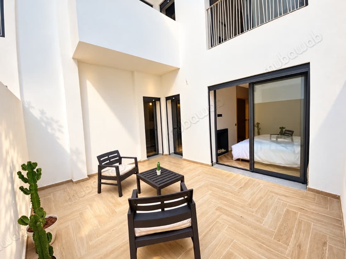 Superbe Studio 70m² meublé avec terrasse, CIL