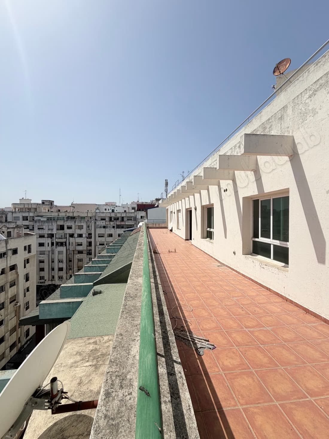 Ville, proche de la mer Vente d'un bel appartement en Centre...
