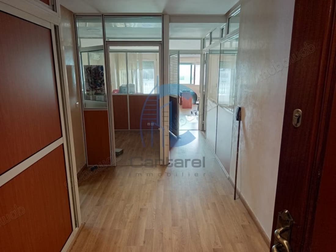 Bureau équipé à vendre quartier palmier