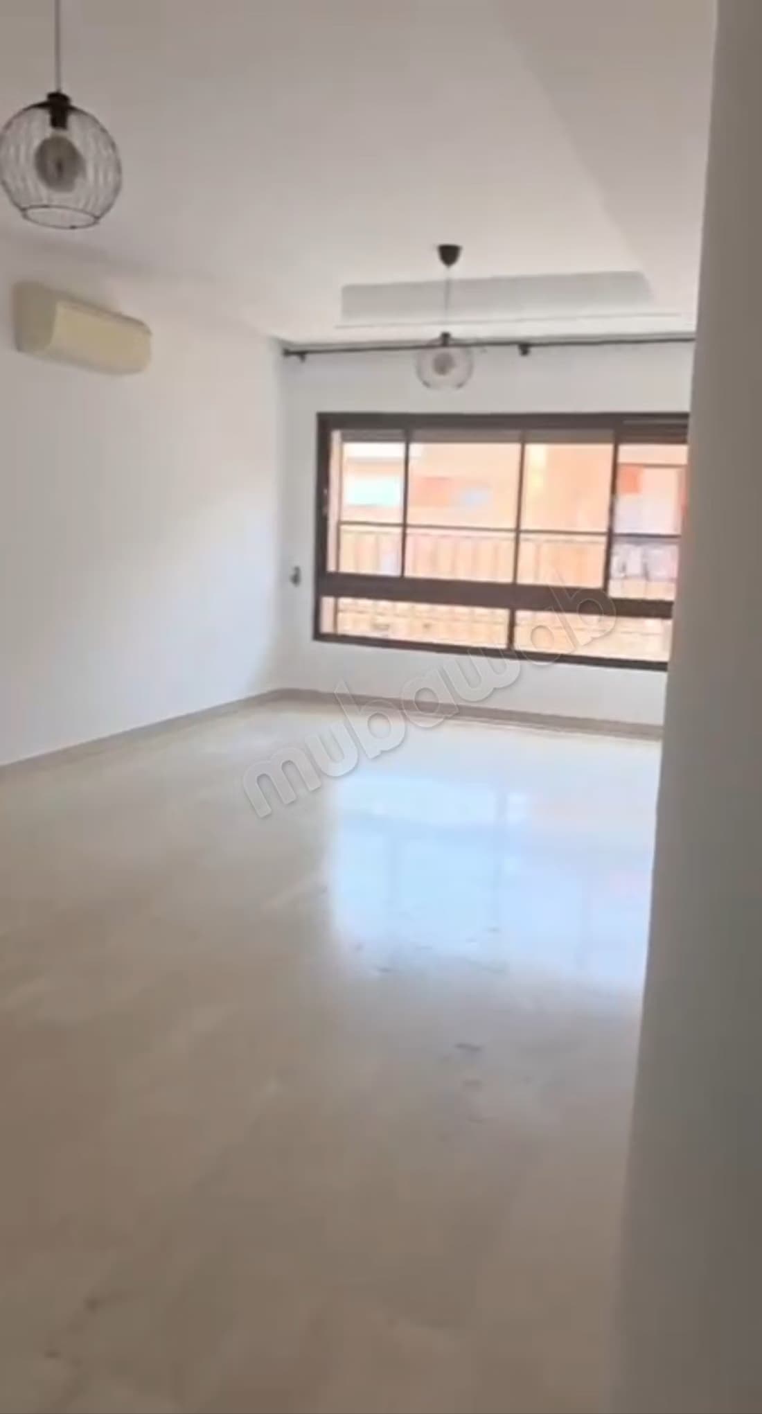 Appartement vide à victor Hugo