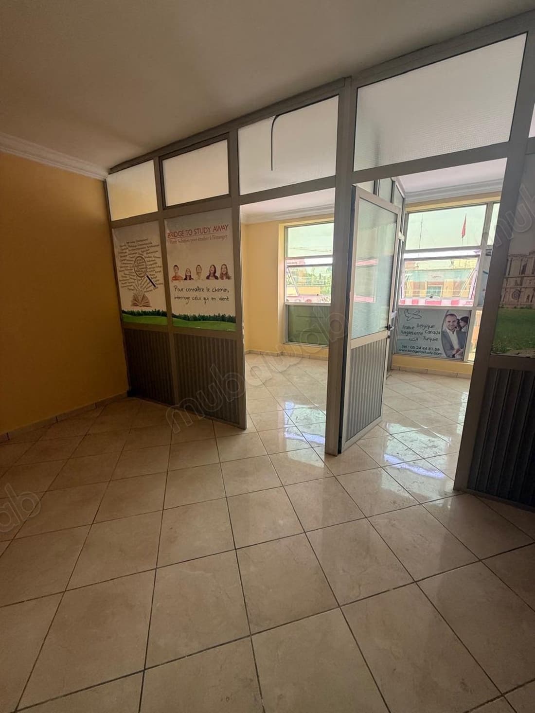 Bureaux en location à Guéliz. Superficie 46 m²