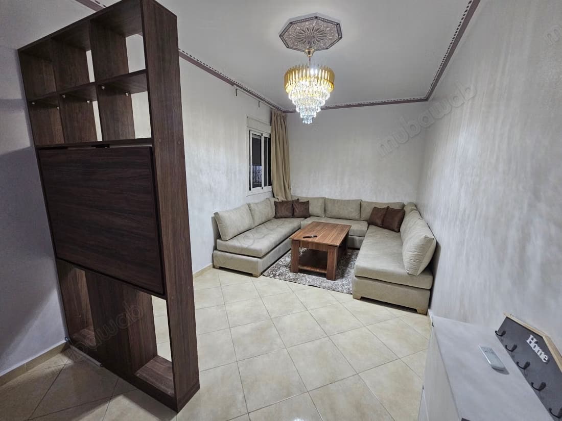 Location d'un appartement à Mesnana. 2 belles chambres. Meub...