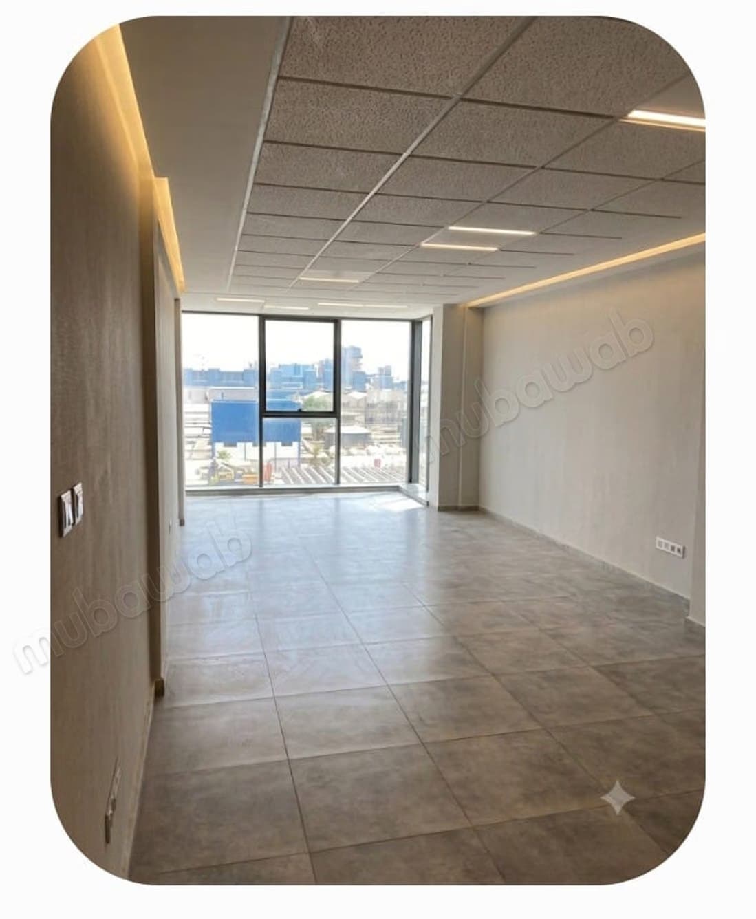 Bureaux de 34 a 45m2 à vendre à Zone Industrielle Oukacha...