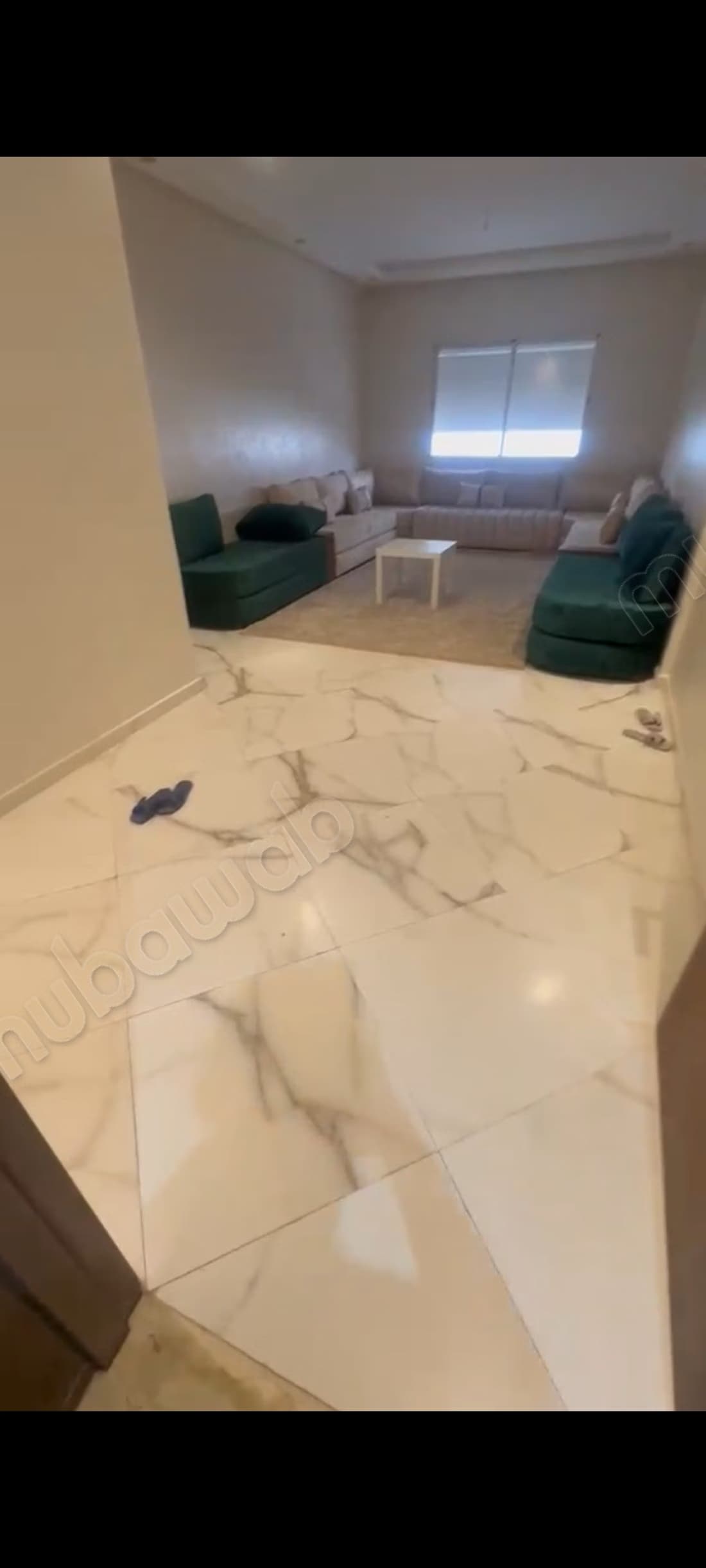 À abwab oulfa apprt avec salon meublé à louer