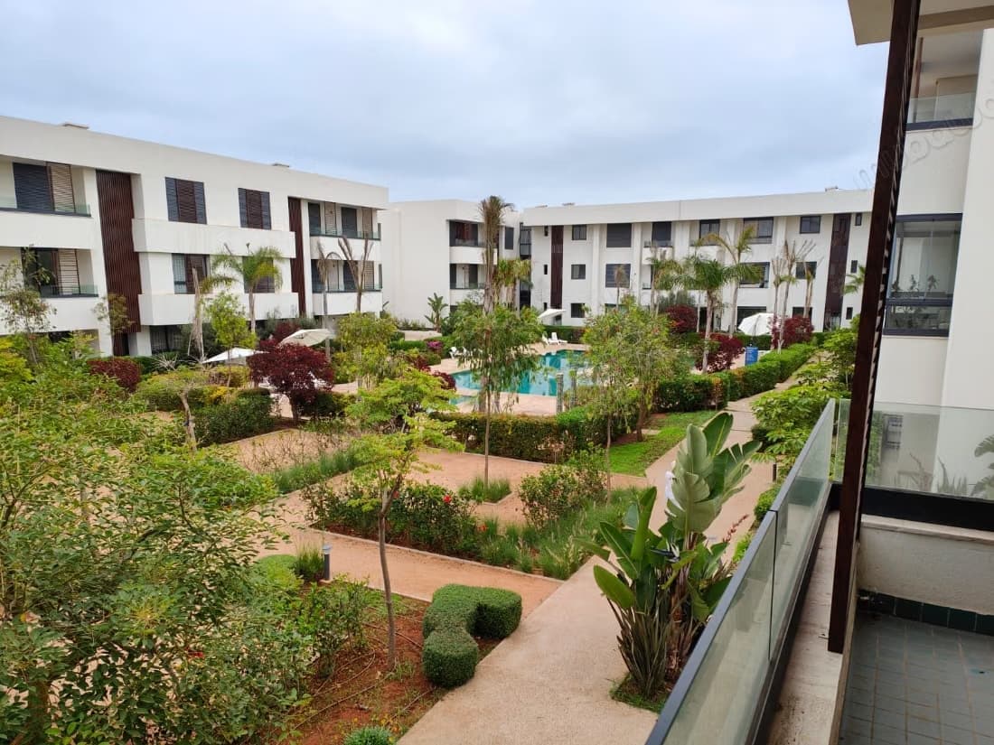 Superbe appartement meublé de 94 m² – Ain Diab Extension