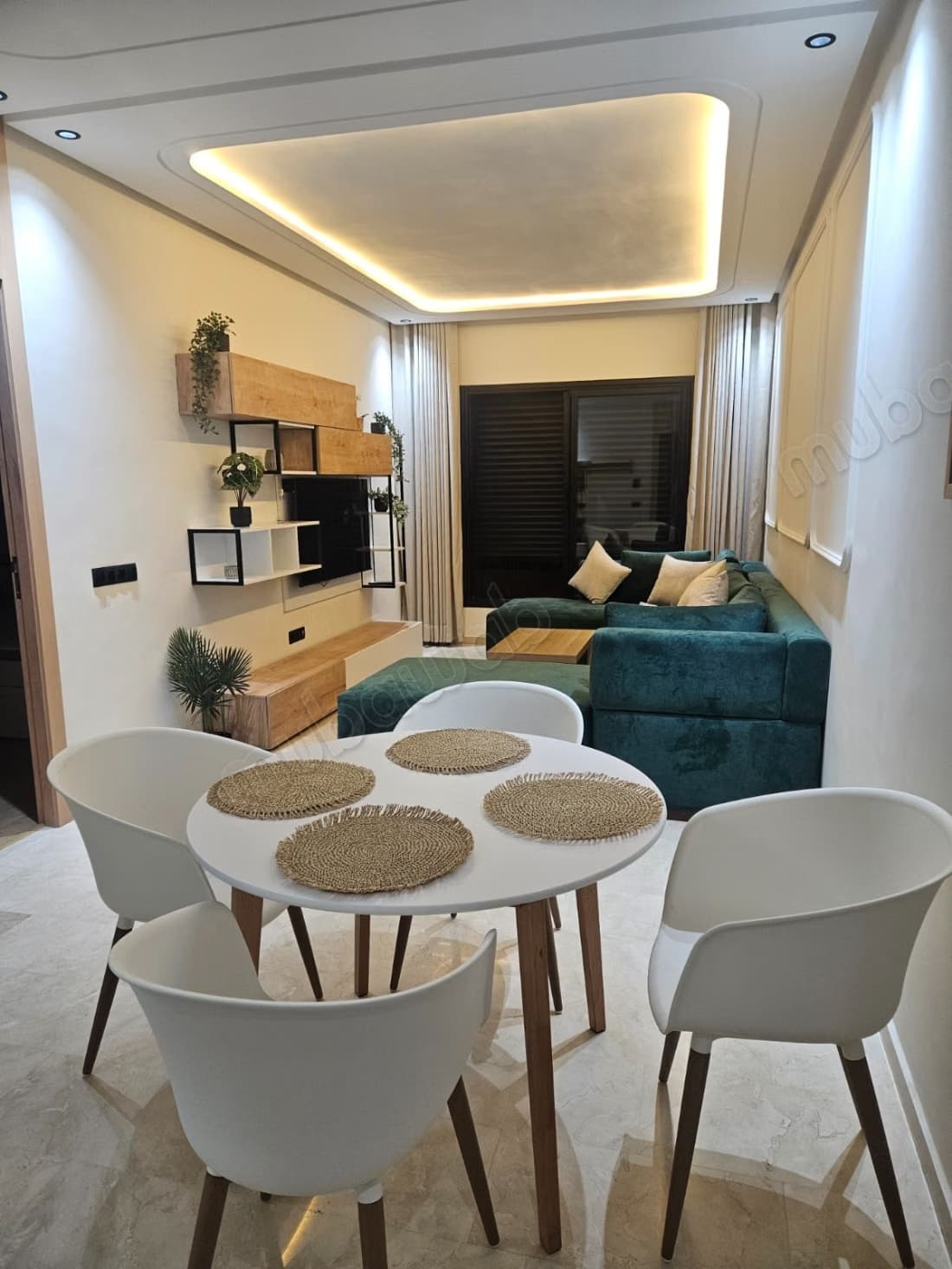 Superbe studio meublé a louer quartier oasis