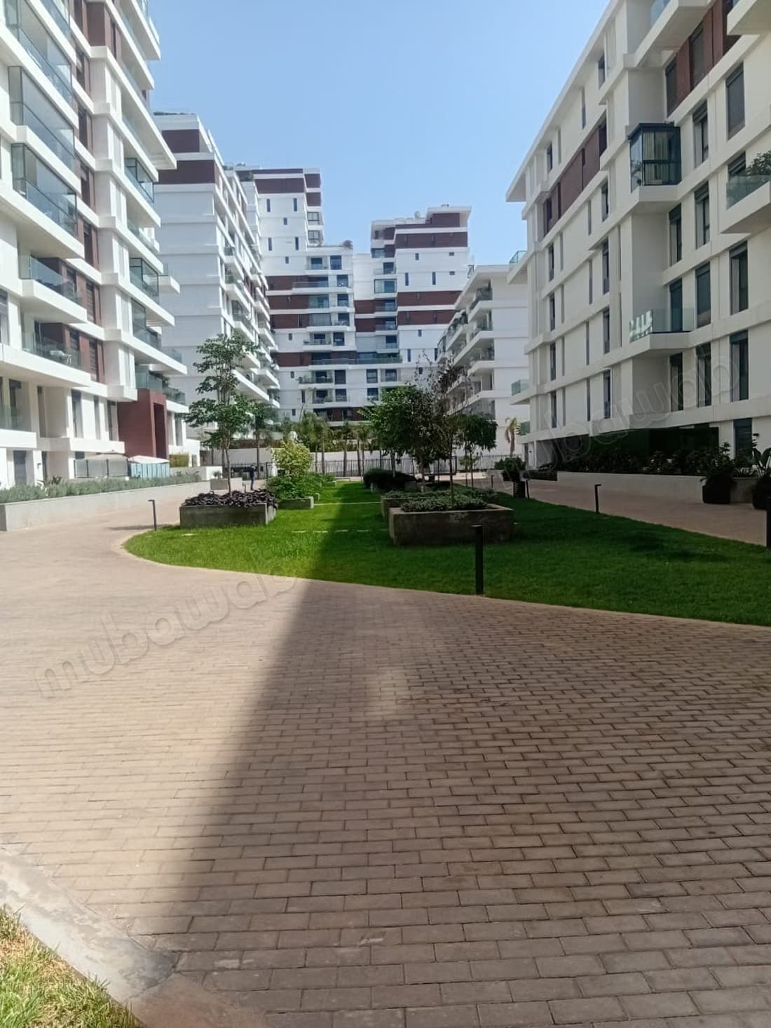 Appartement vide à Louer CFC
