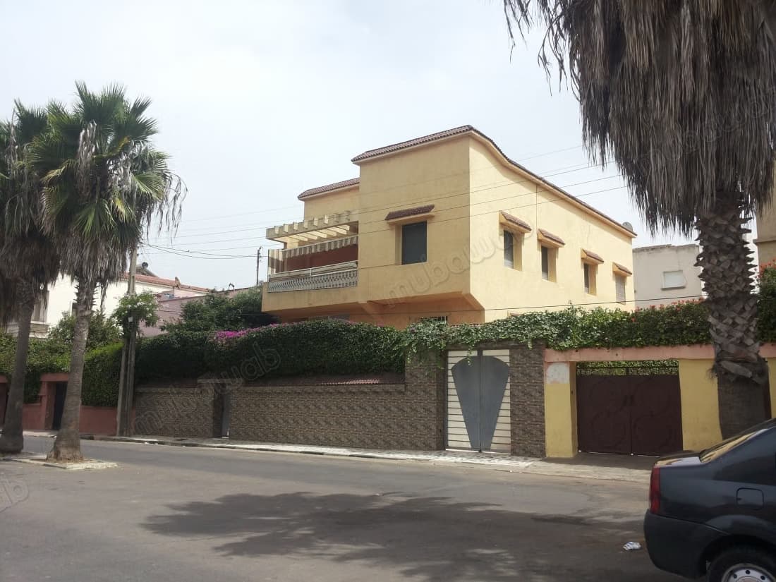 Villa de 484 m² à quartier Les Crêtes Californie