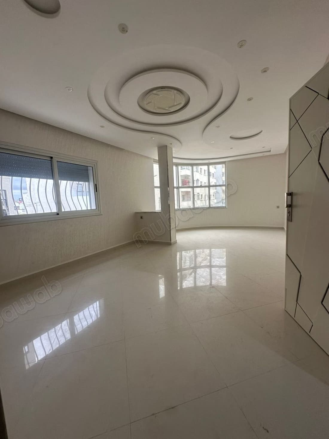 Appartement vide de deux chambres a louer