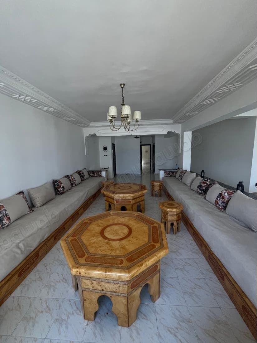 Bel appartement à louer à Mozart. Superficie totale 150 m²...