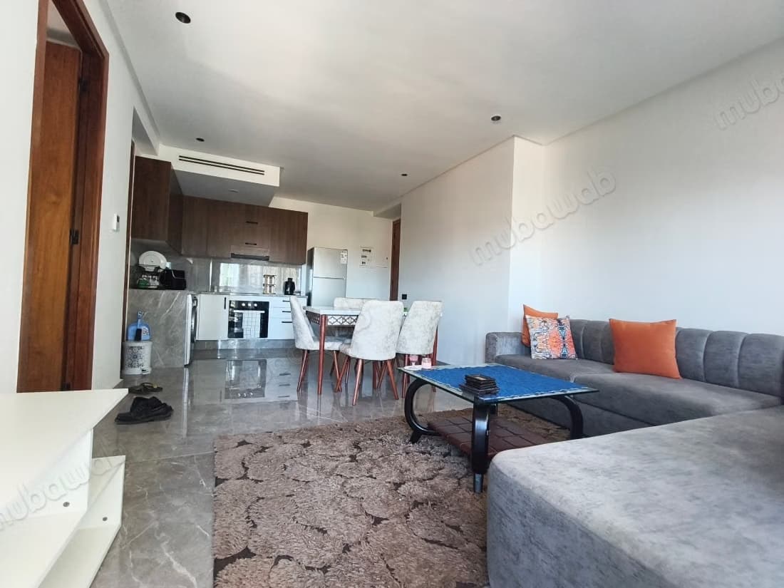 Studio moderne à louer avec Gym et piscine au CFC
