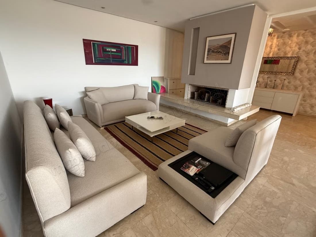 Appartement meublé à louer vue dégagée 160m2 à AIN DIAB