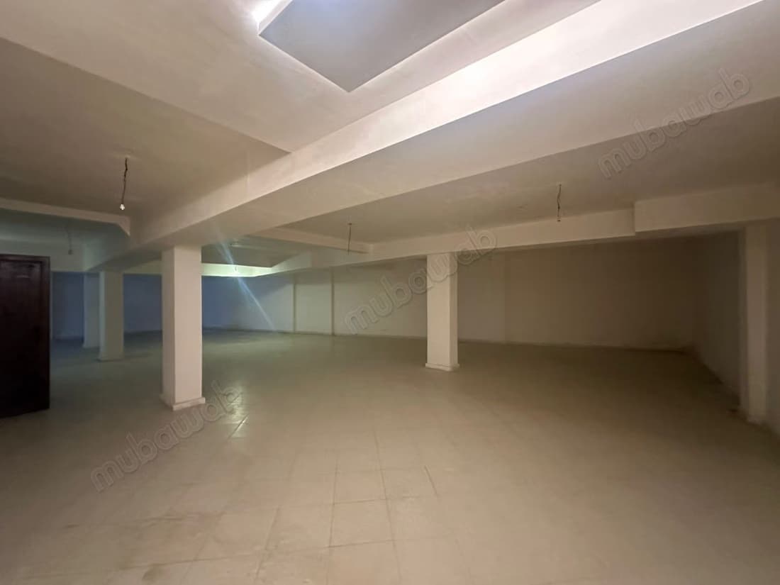 Louez ce local commercial à Route de Safi. Superficie 230 m²