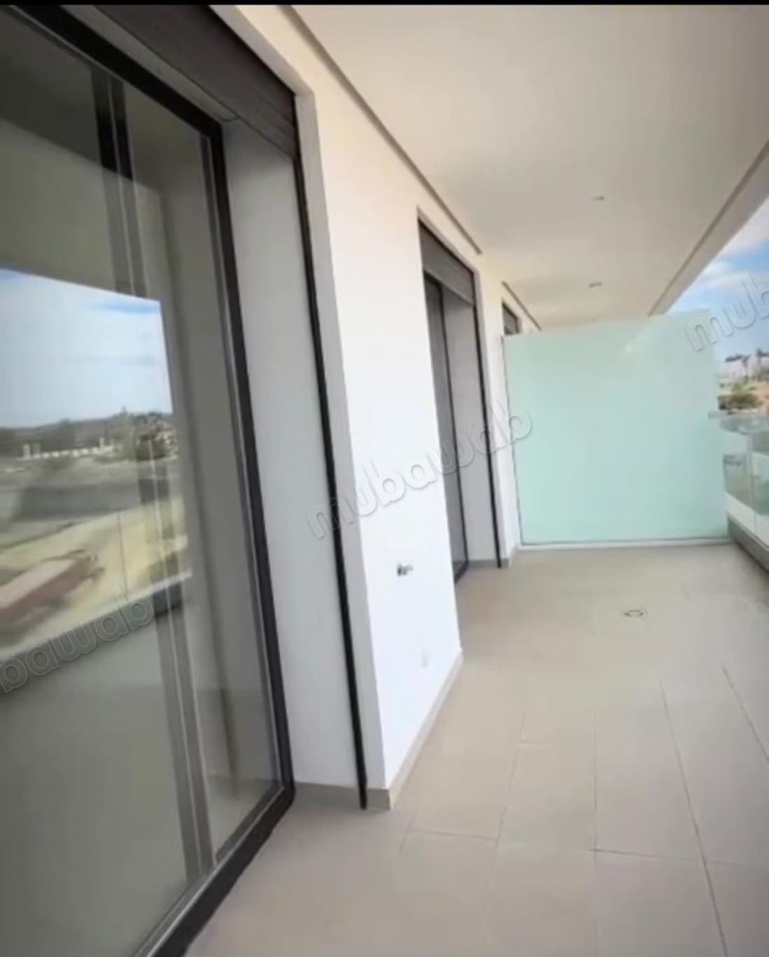 Studios vide à Louer à CFC